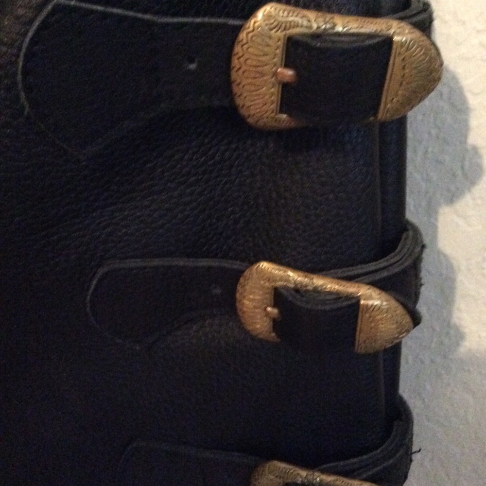 Cleobella hobo  bag black leather buckle trim - Picture 2 of 7